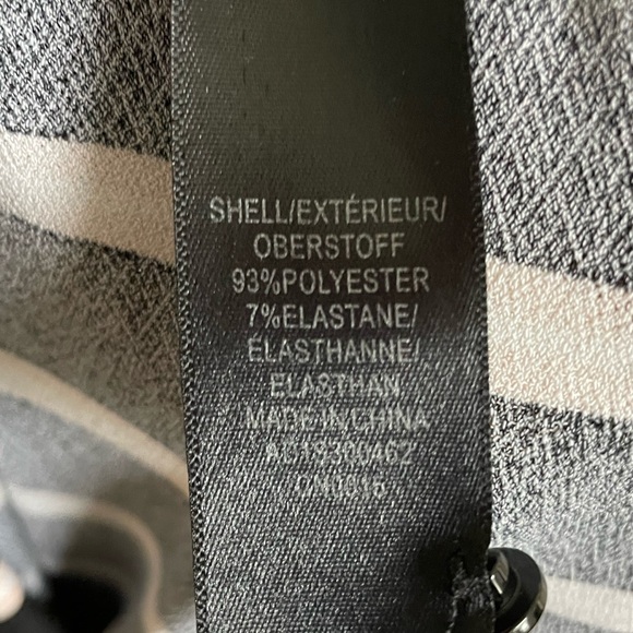 Black and tan striped blouse - Picture 10 of 10